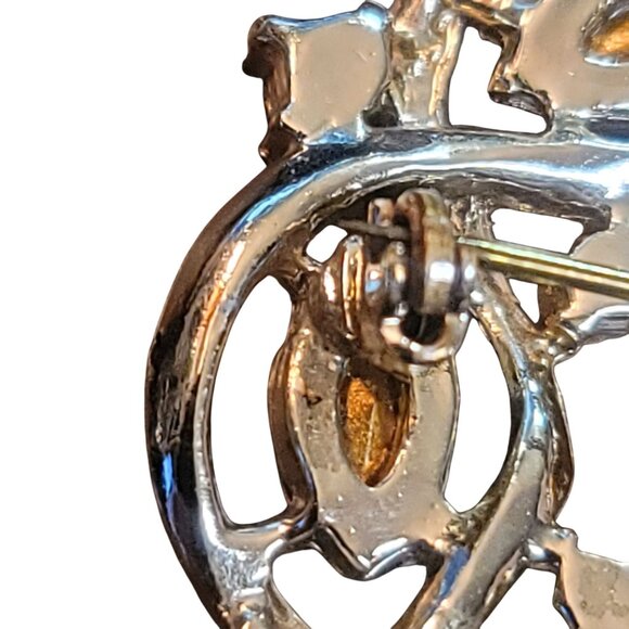 Vintage Gold-Tone Wreath Brooch With Pink & Clear Rhinestones - Picture 7 of 10